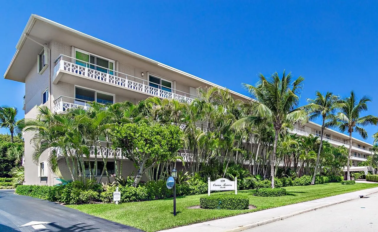 139 Sunrise Avenue, #4090