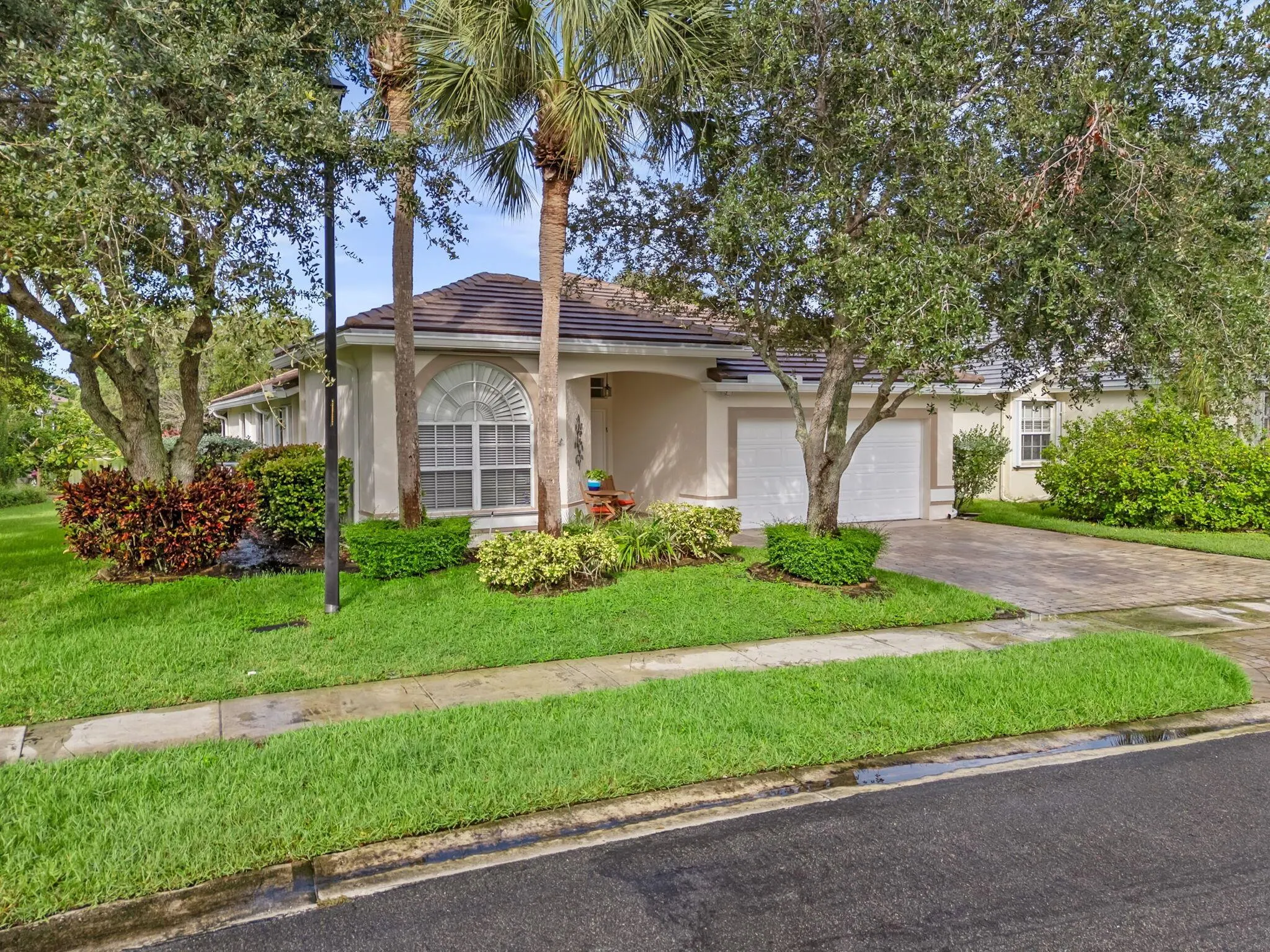 69 Gables Boulevard