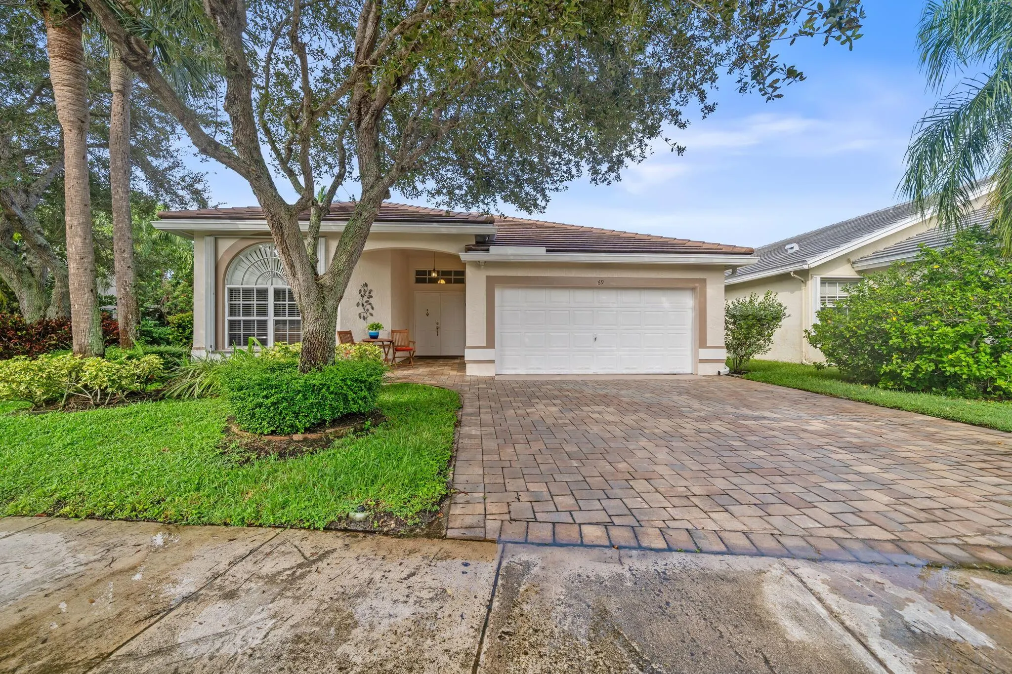 69 Gables Boulevard