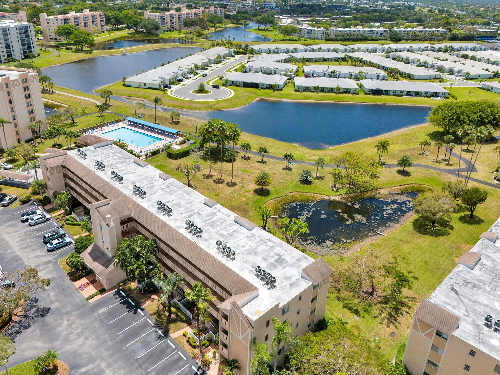 6936 Huntington Lane, #303
