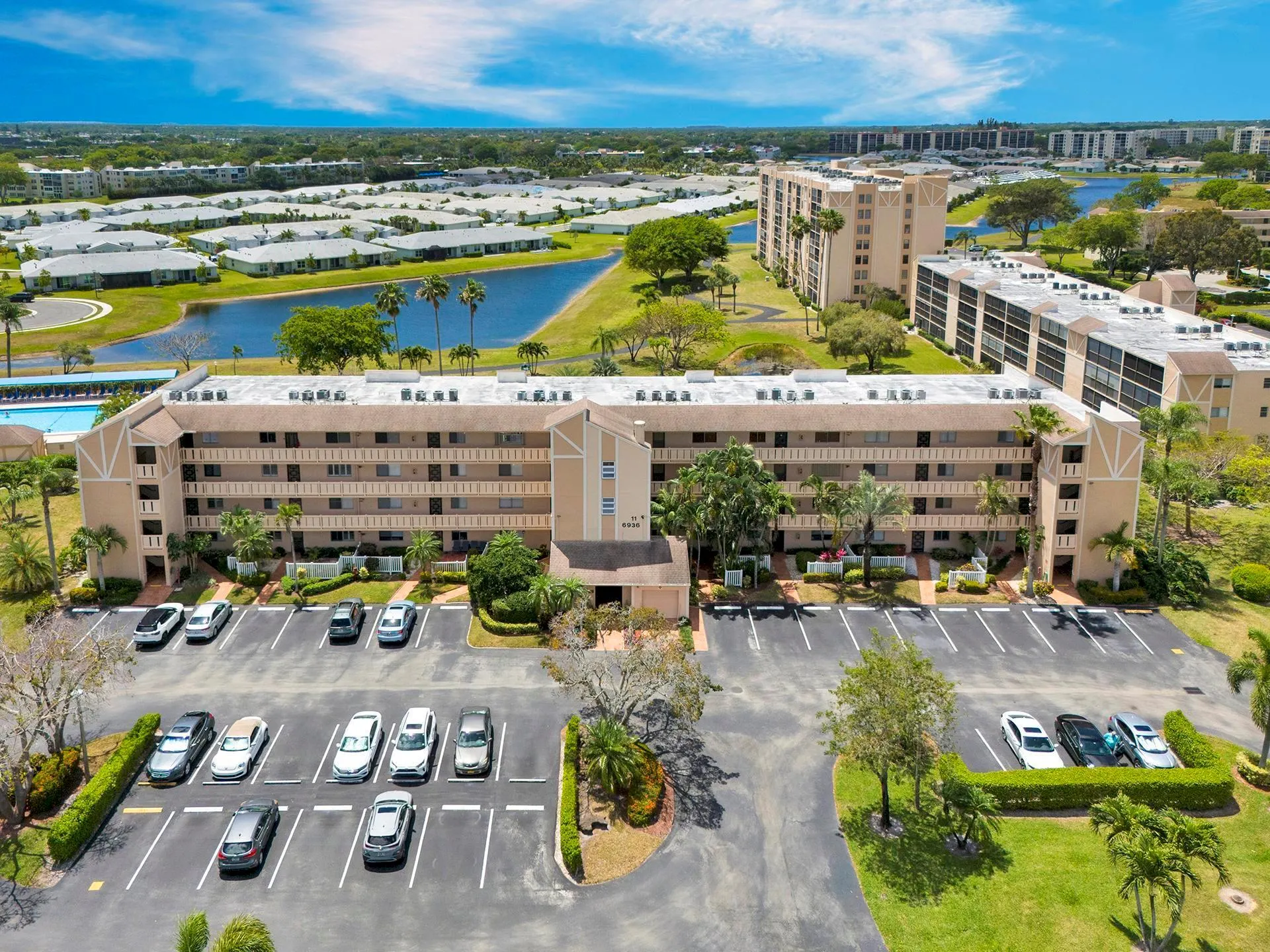 6936 Huntington Lane, #303