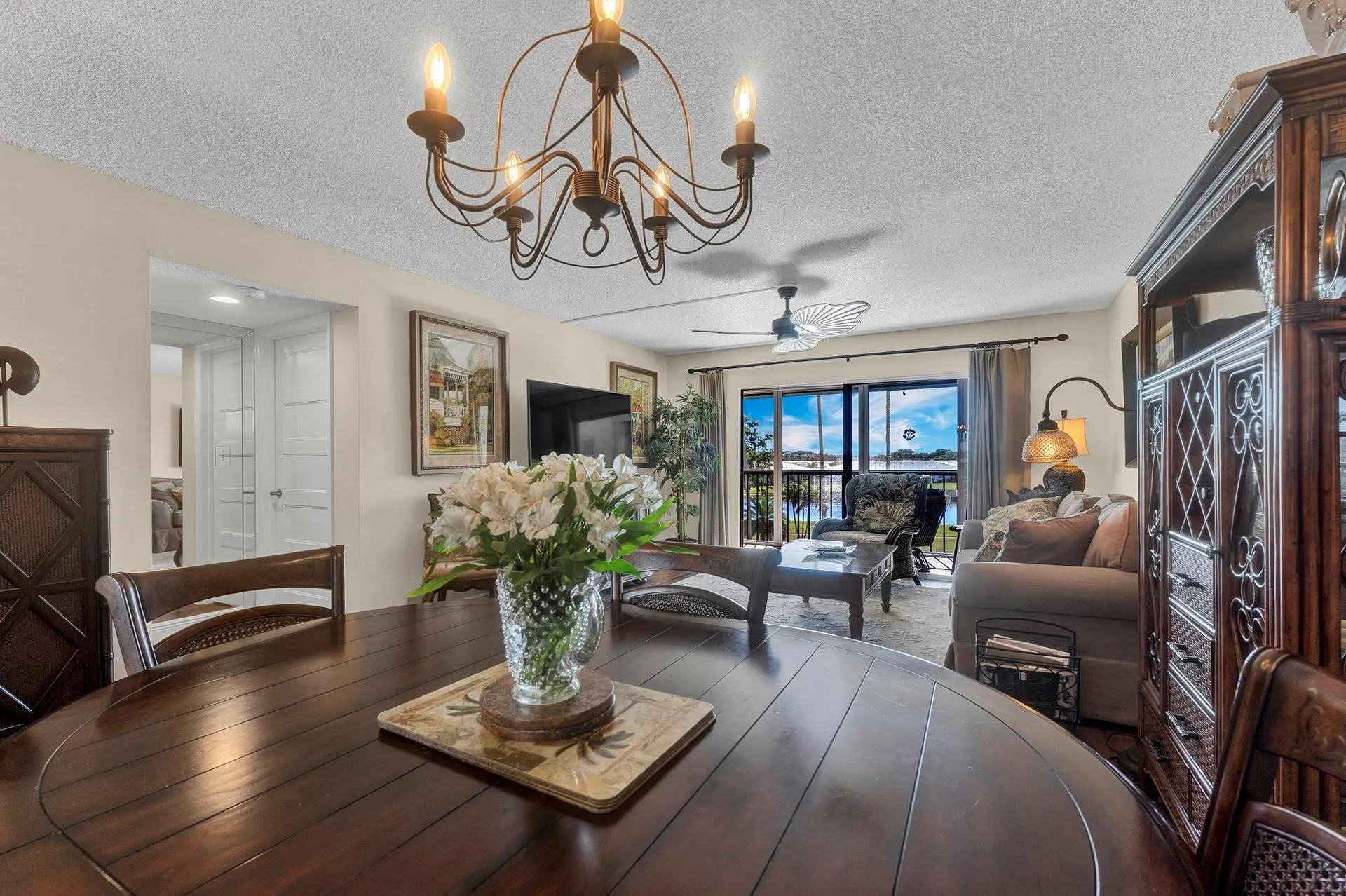 6936 Huntington Lane, #303