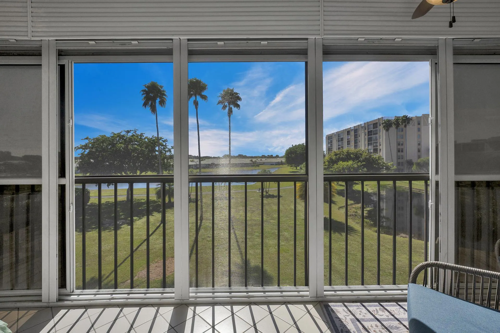 6936 Huntington Lane, #303