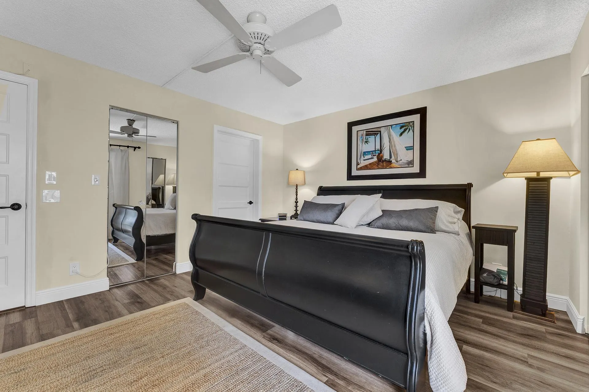 6936 Huntington Lane, #303