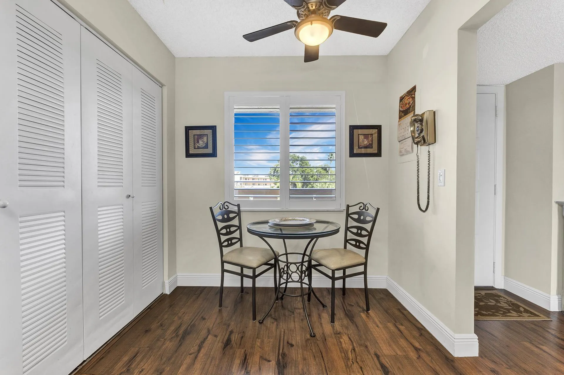 6936 Huntington Lane, #303