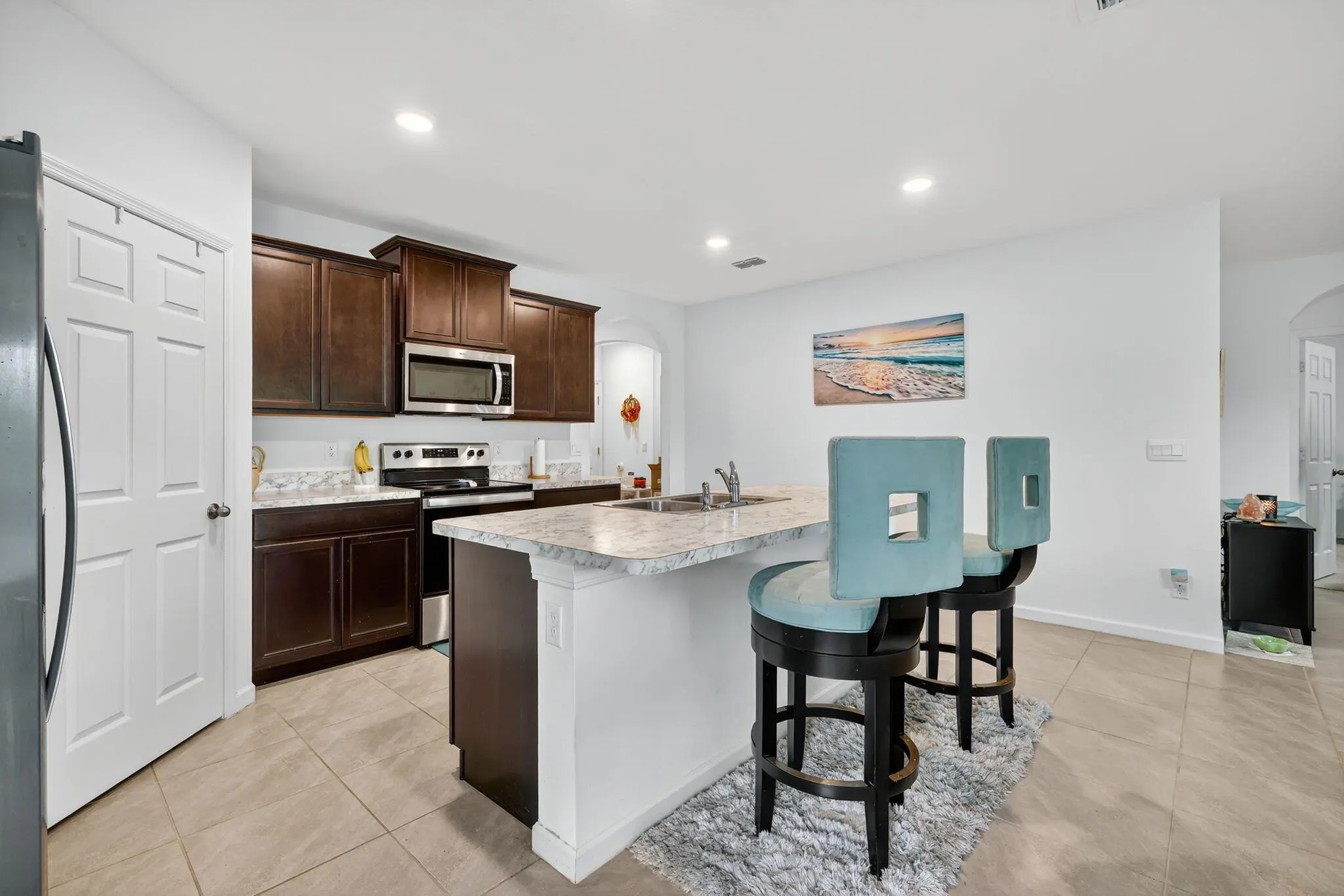 543 SW Whitmore Drive