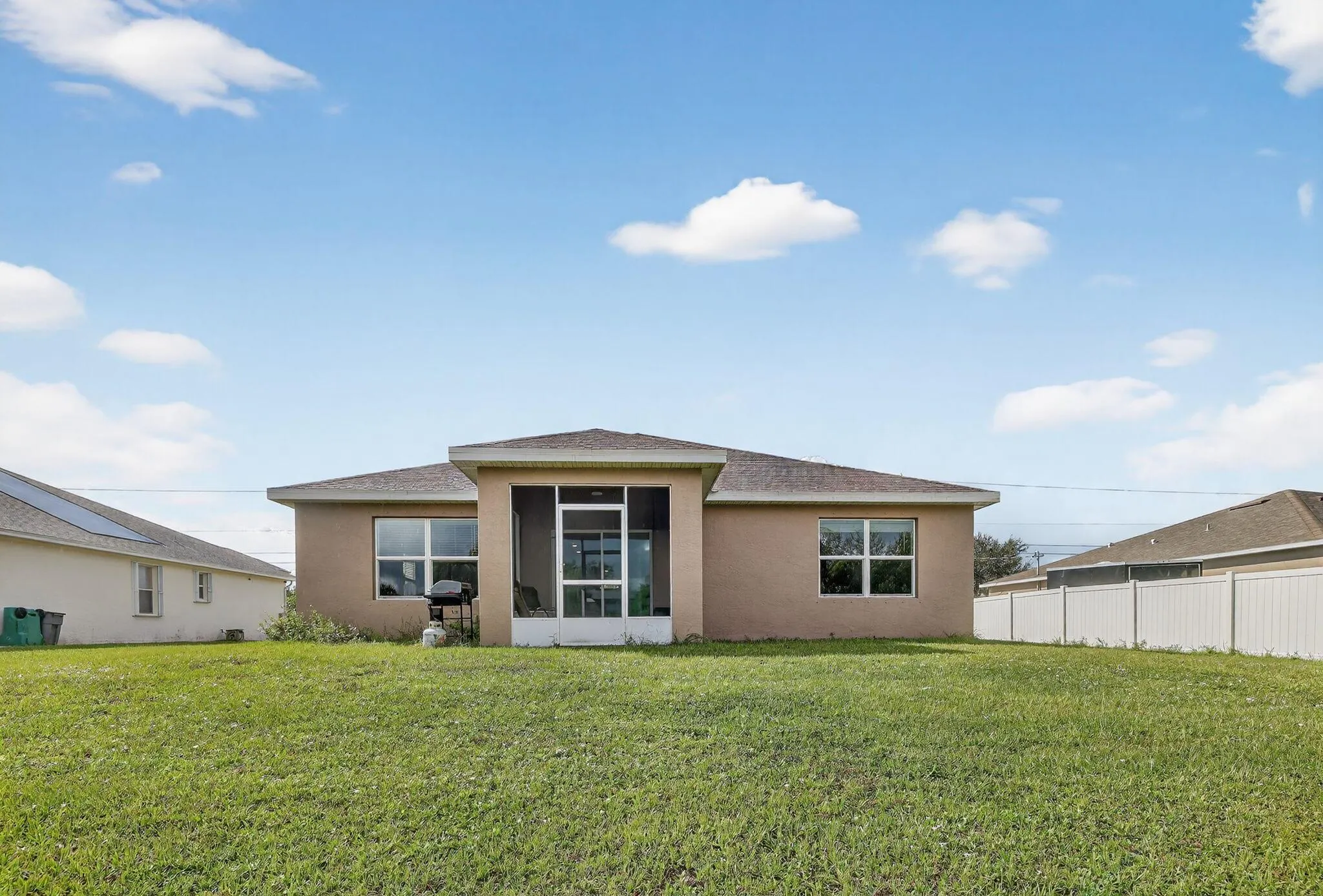 543 SW Whitmore Drive