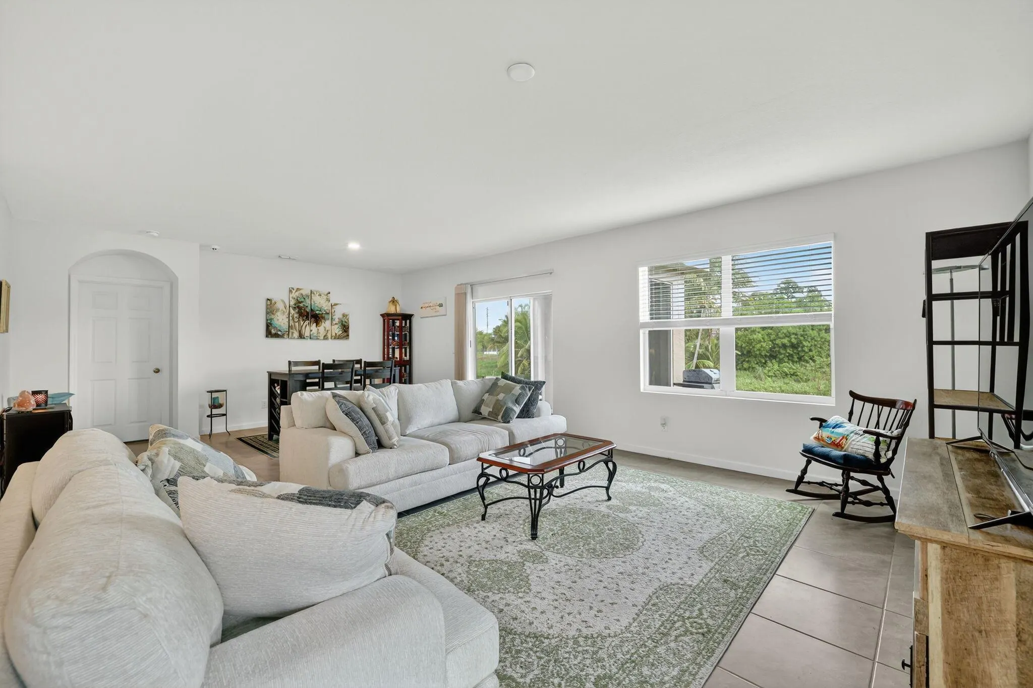 543 SW Whitmore Drive