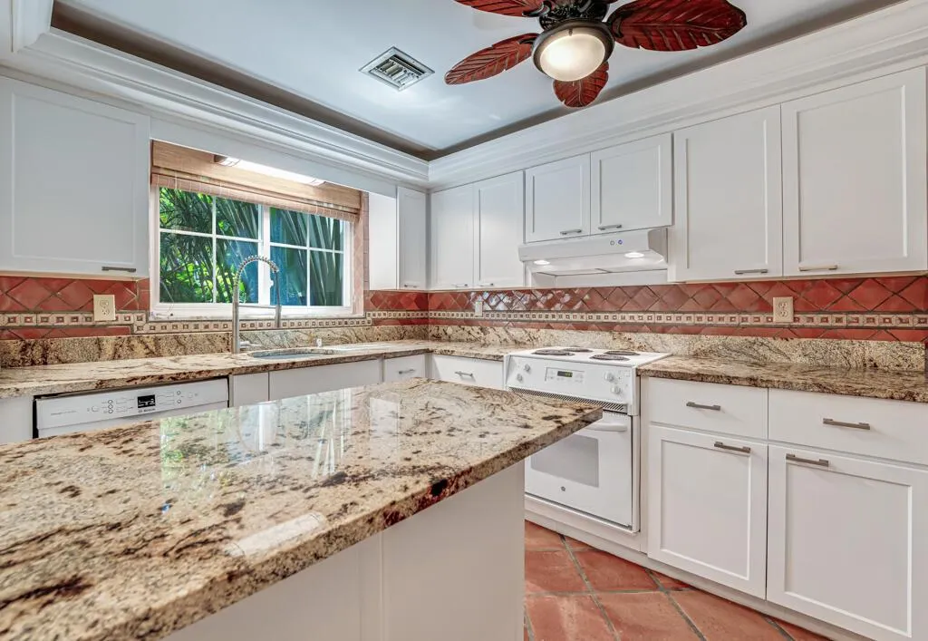 6590 N Ocean Boulevard, #3