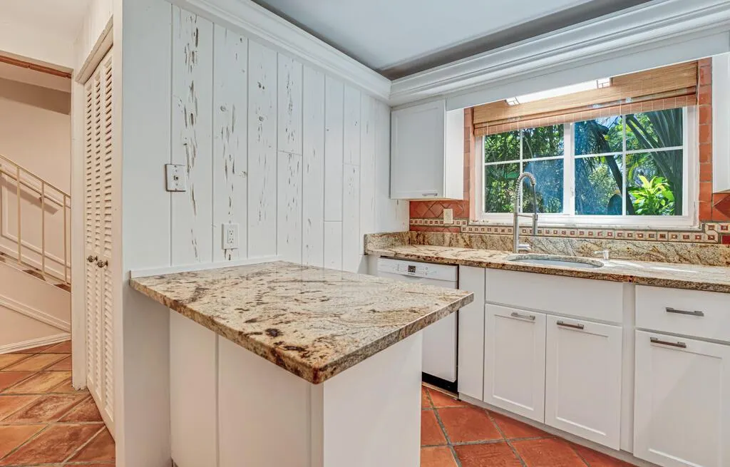 6590 N Ocean Boulevard, #3