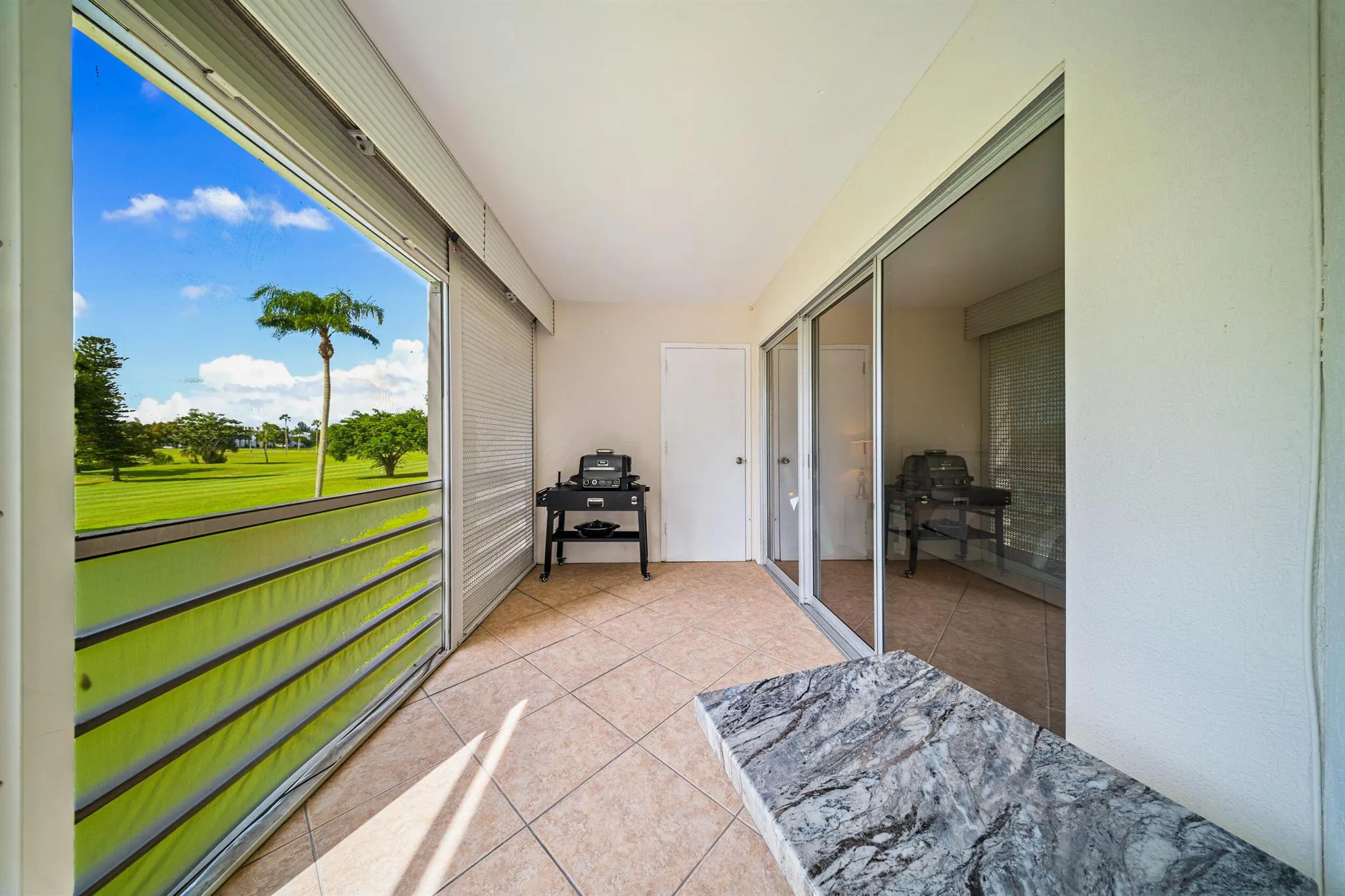 3959 Via Poinciana, #203