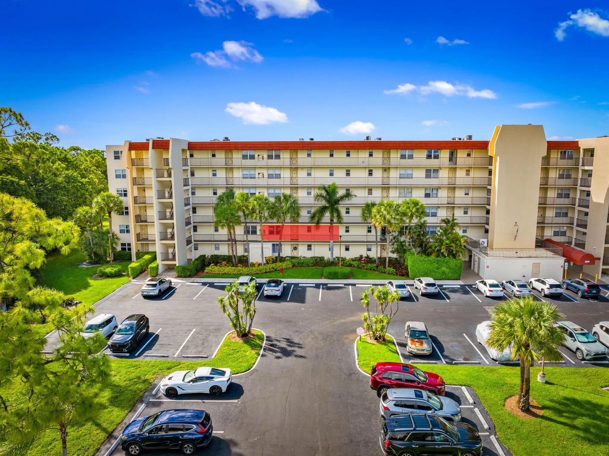 3959 Via Poinciana, #203