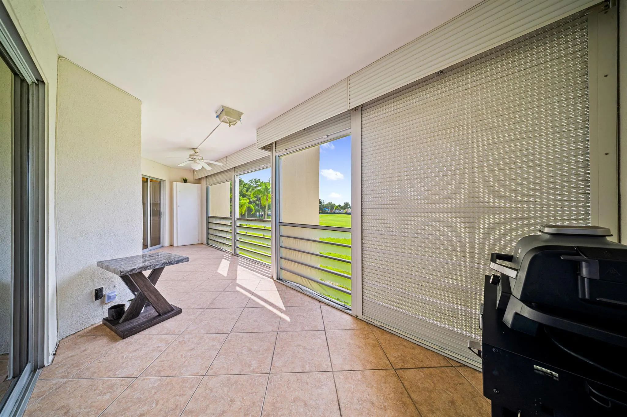 3959 Via Poinciana, #203
