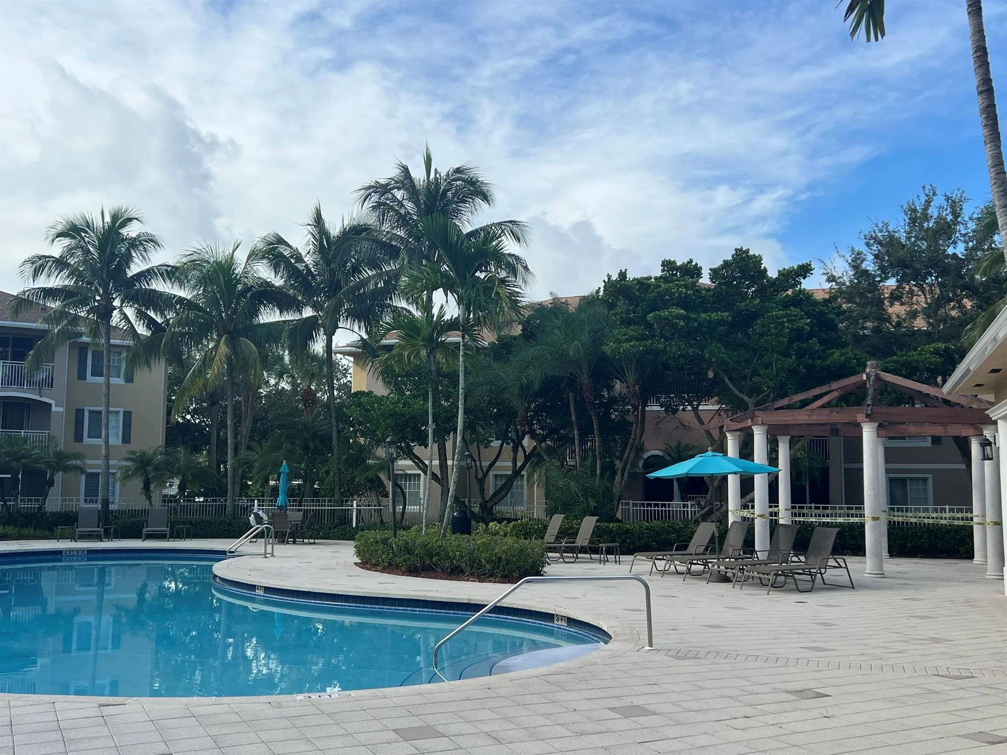 6394 Emerald Dunes Drive W, #204