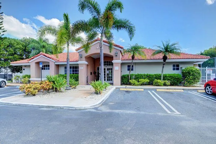 612 Executive Center Drive, #103