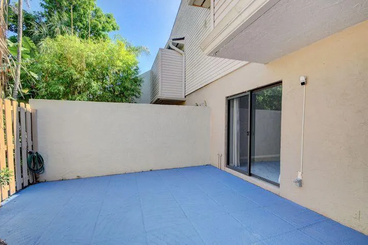 612 Executive Center Drive, #103