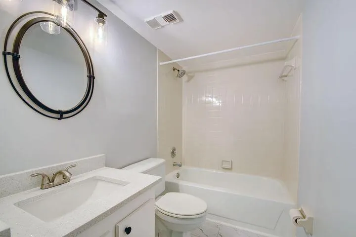 612 Executive Center Drive, #103