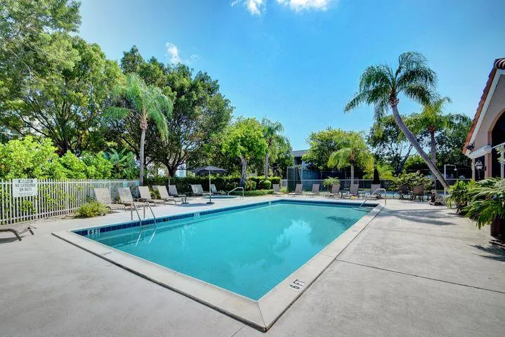 612 Executive Center Drive, #103