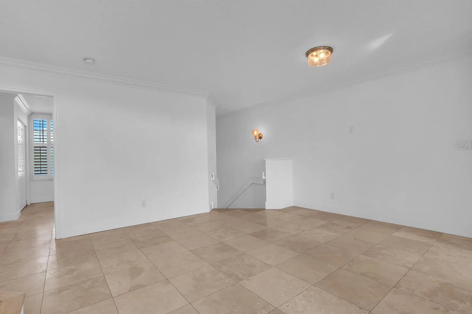 705 Mainsail Circle