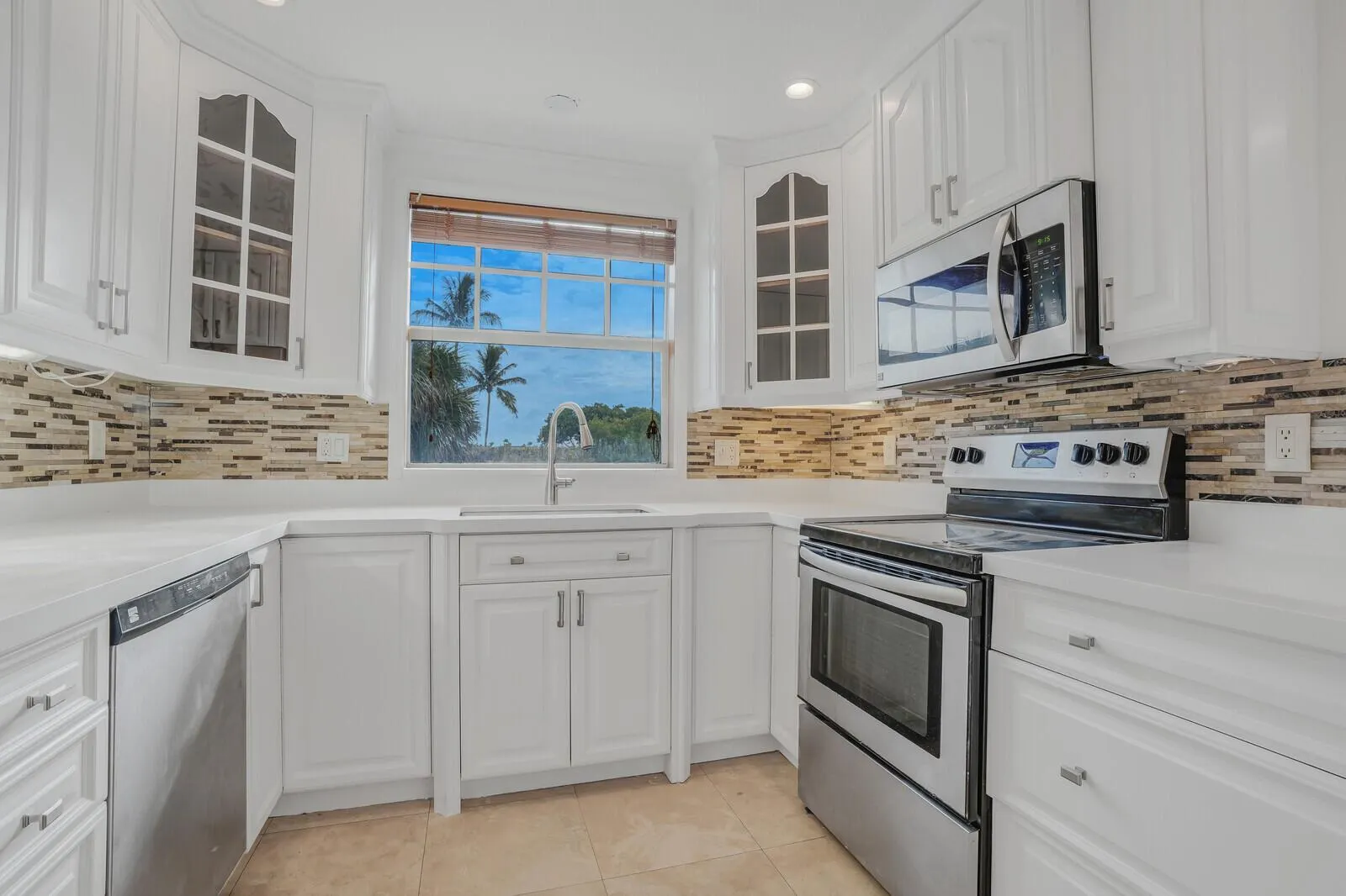 705 Mainsail Circle