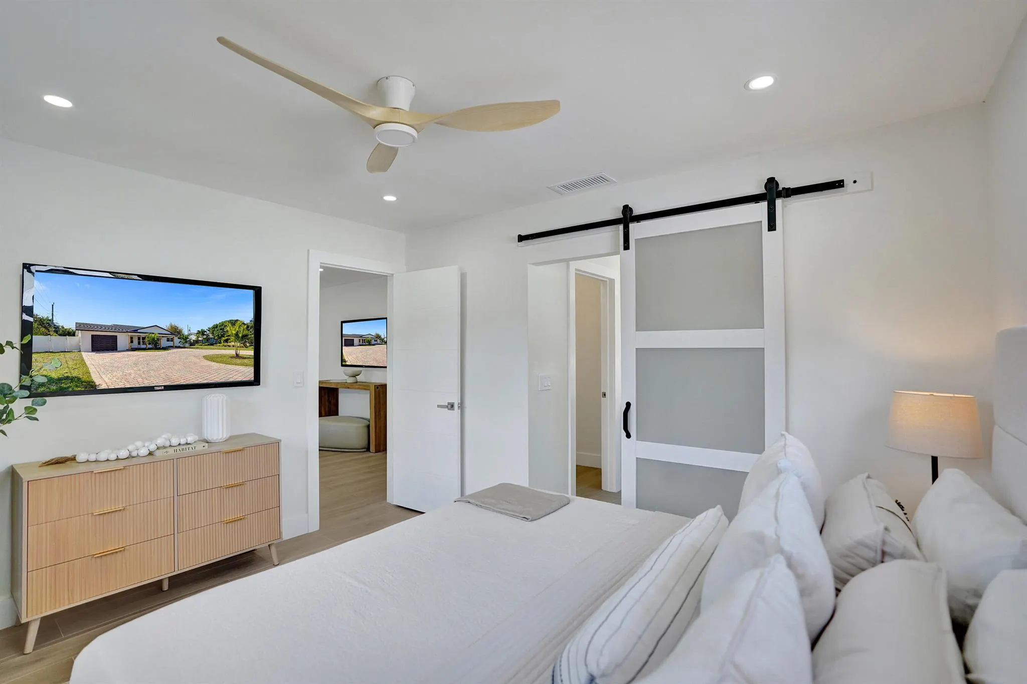 530 Kingbird Circle