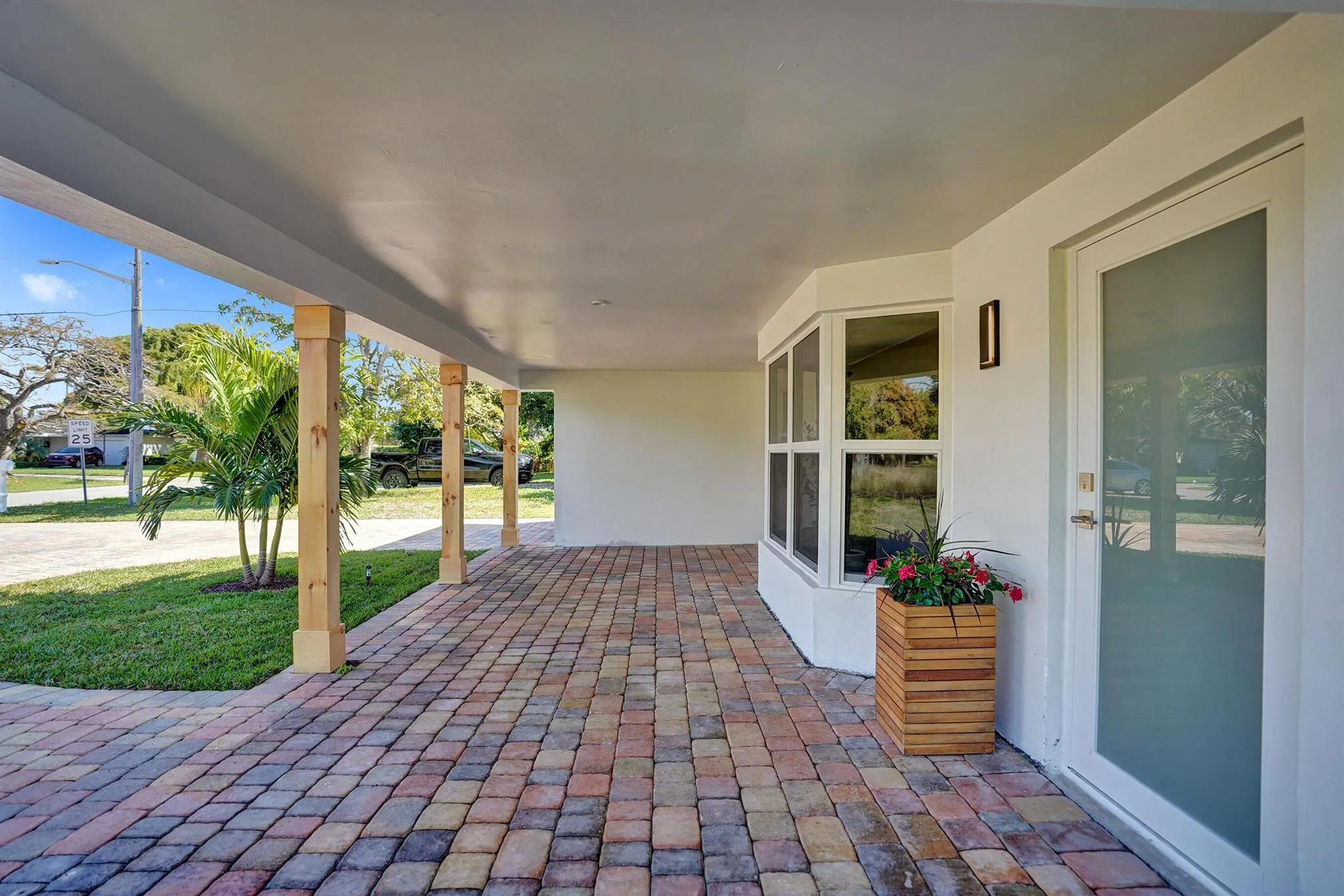 530 Kingbird Circle