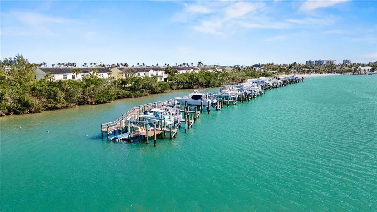 505 Mariner Bay Boulevard