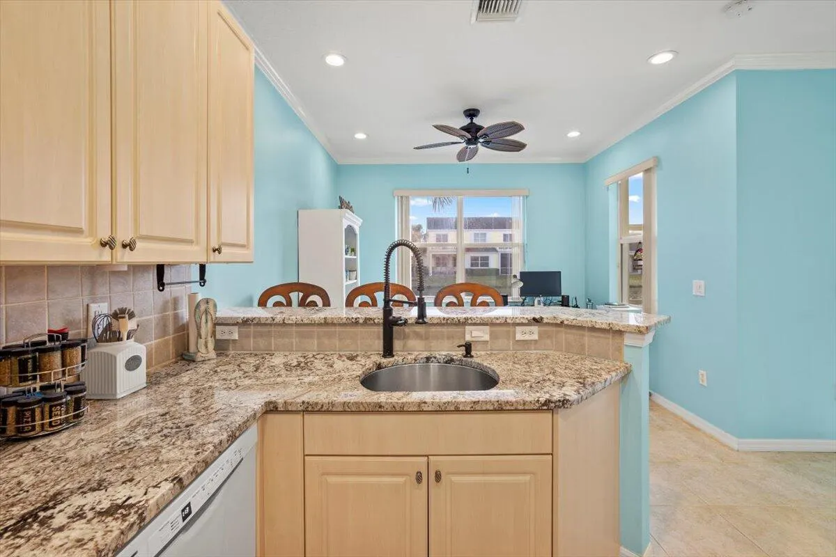 505 Mariner Bay Boulevard