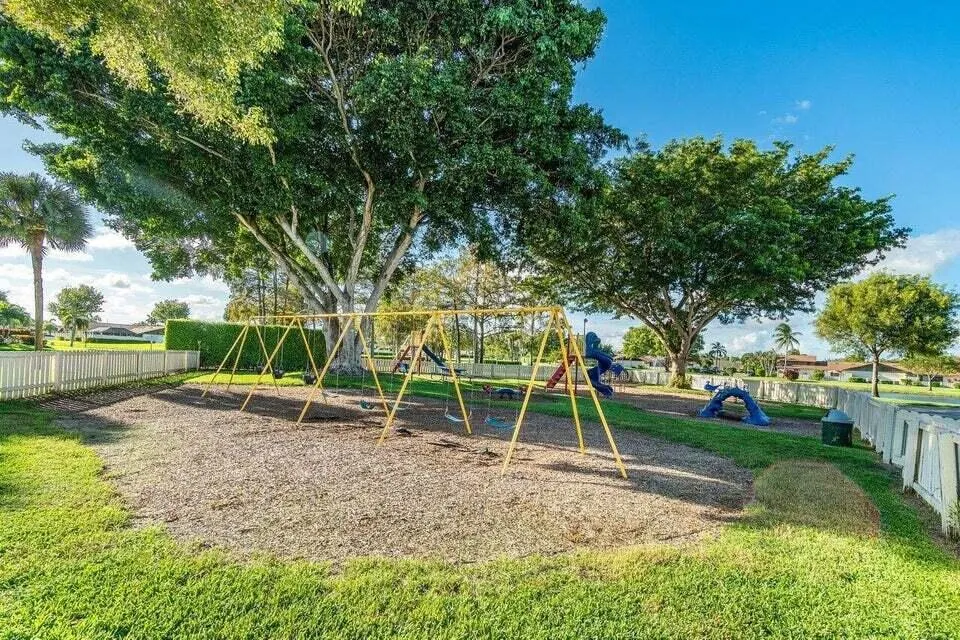 9568 Boca Gardens Parkway, #B