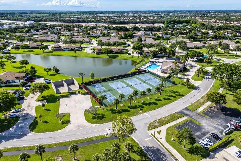 9568 Boca Gardens Parkway, #B