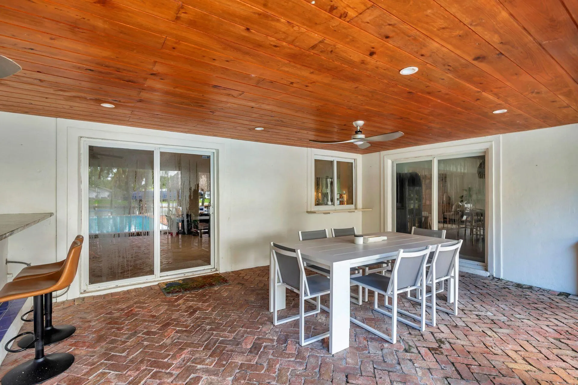 7813 Pine Tree Lane