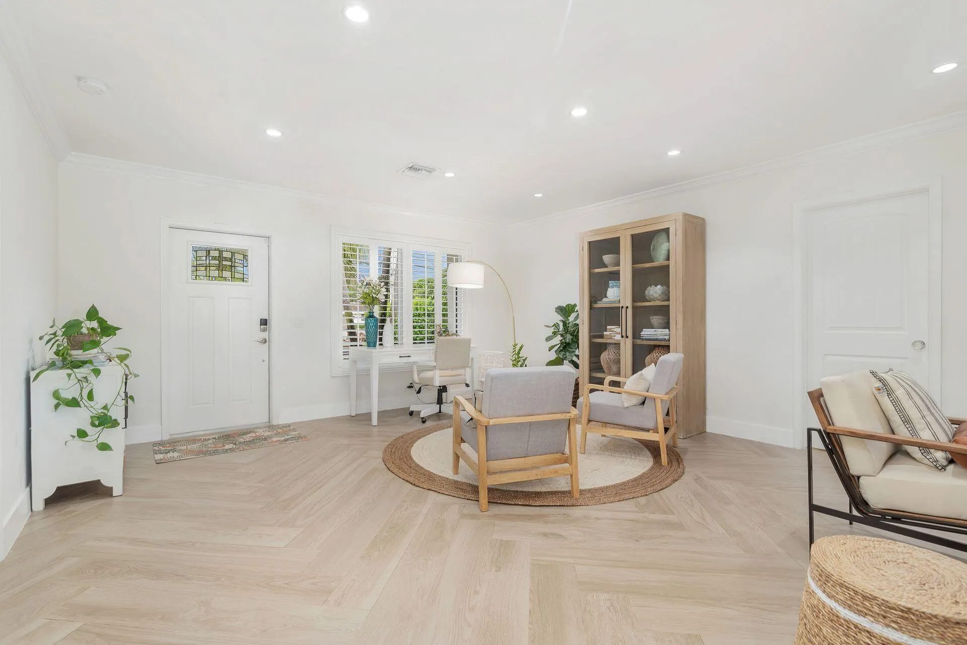 7813 Pine Tree Lane