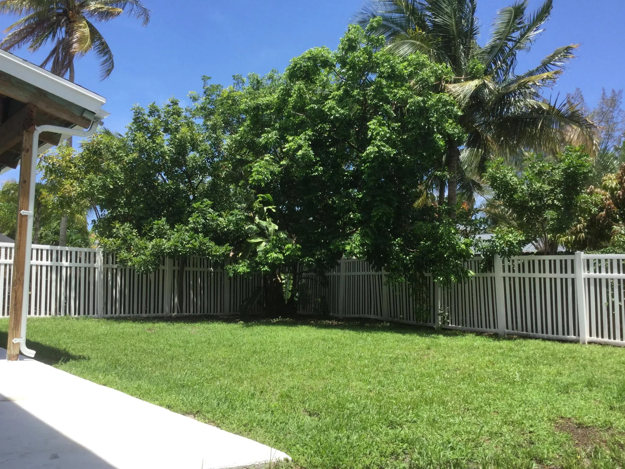 2484 Southridge Road