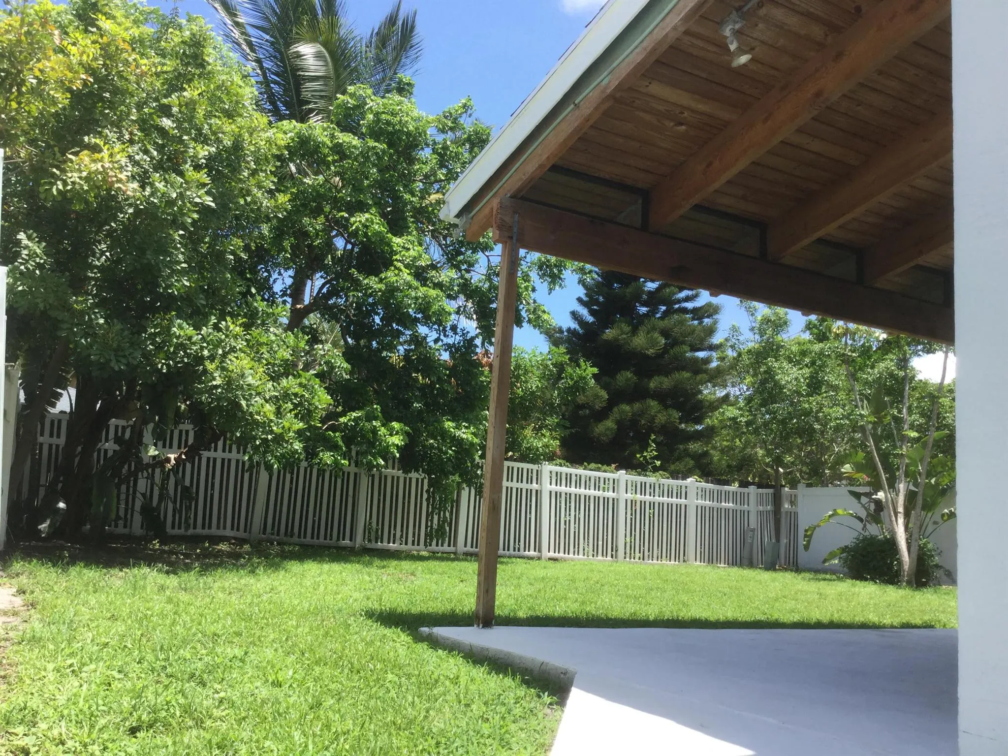 2484 Southridge Road