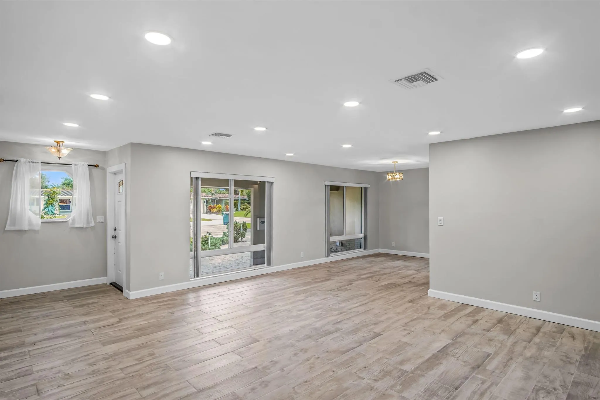 127 SW 7 Avenue