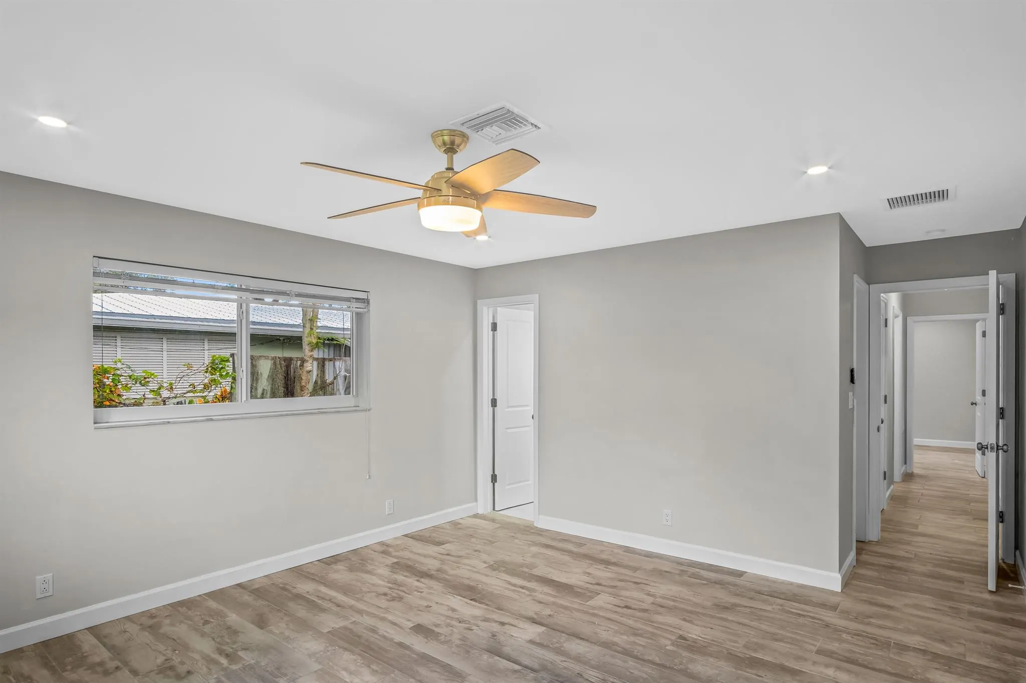 127 SW 7 Avenue