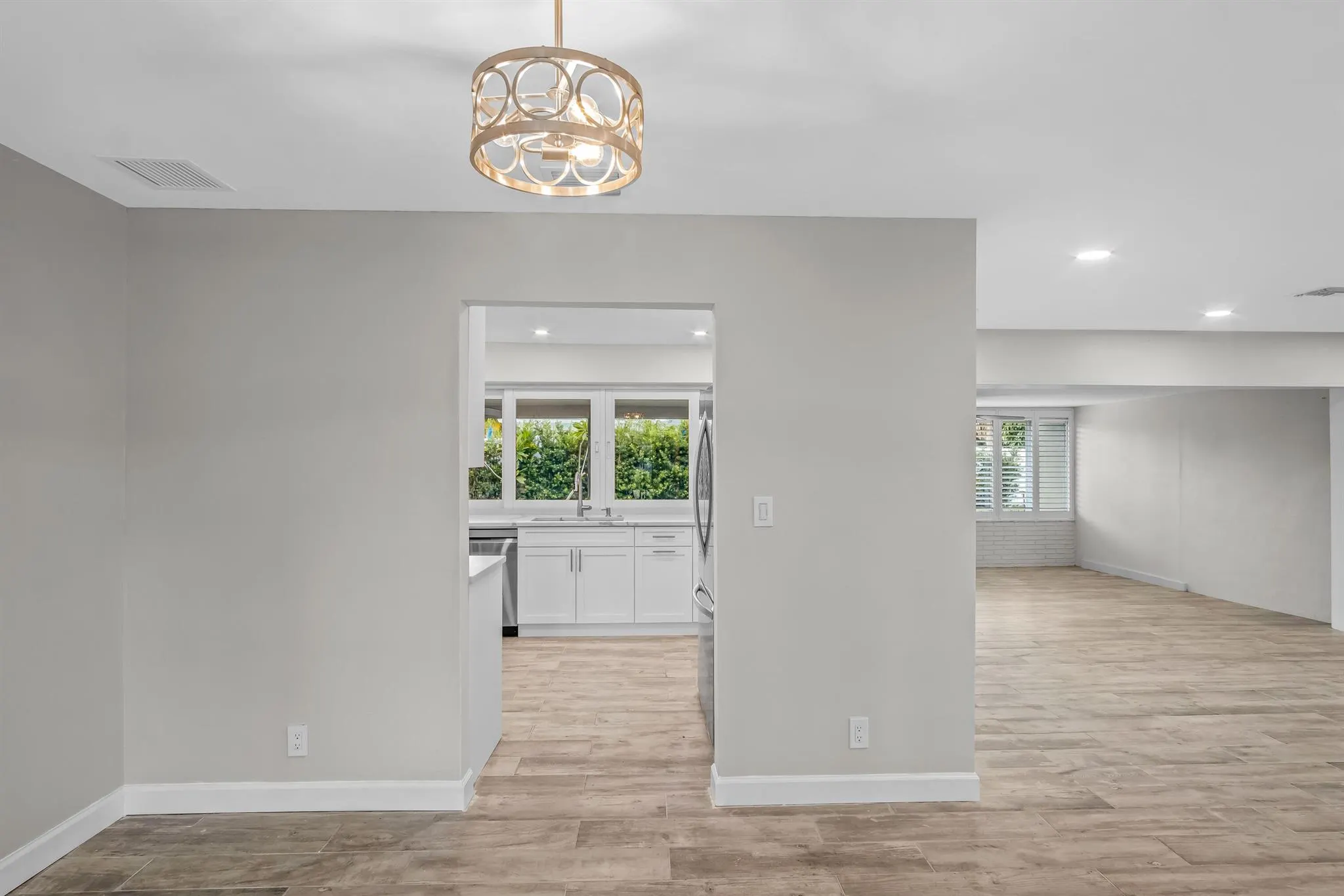 127 SW 7 Avenue
