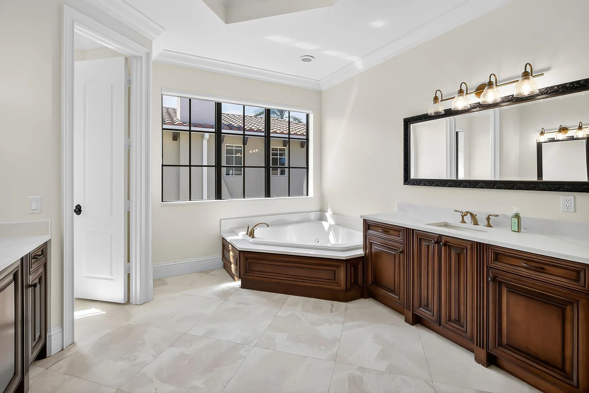 838 NE 70th Street