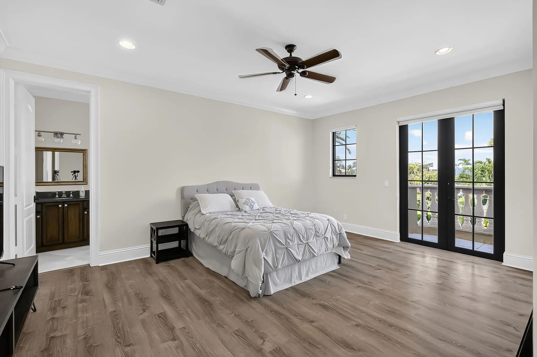 838 NE 70th Street