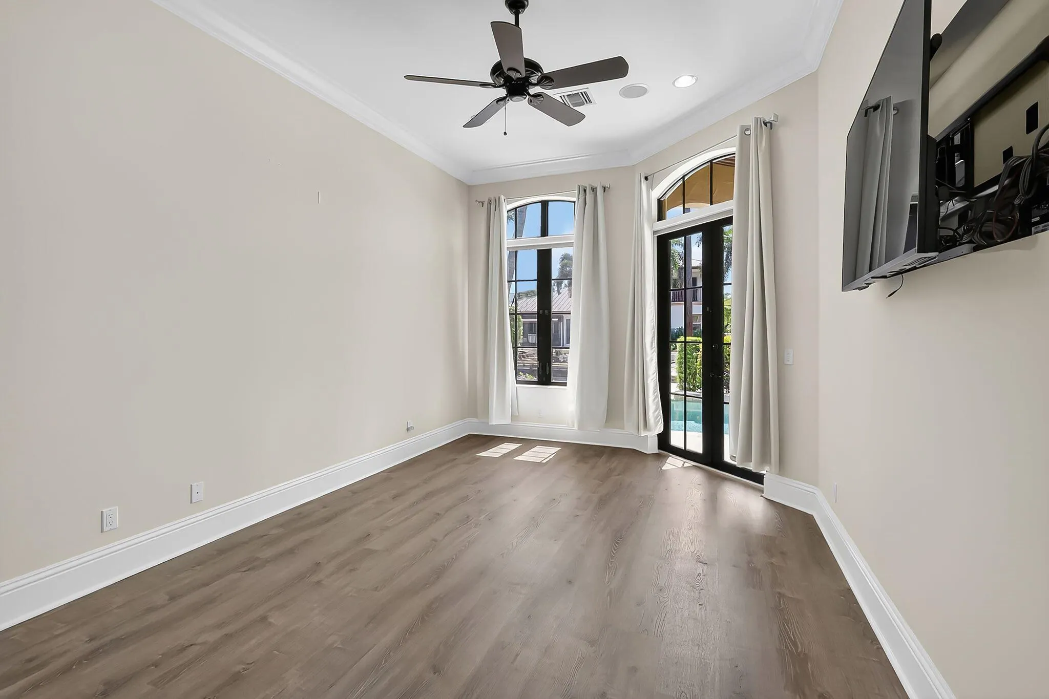 838 NE 70th Street