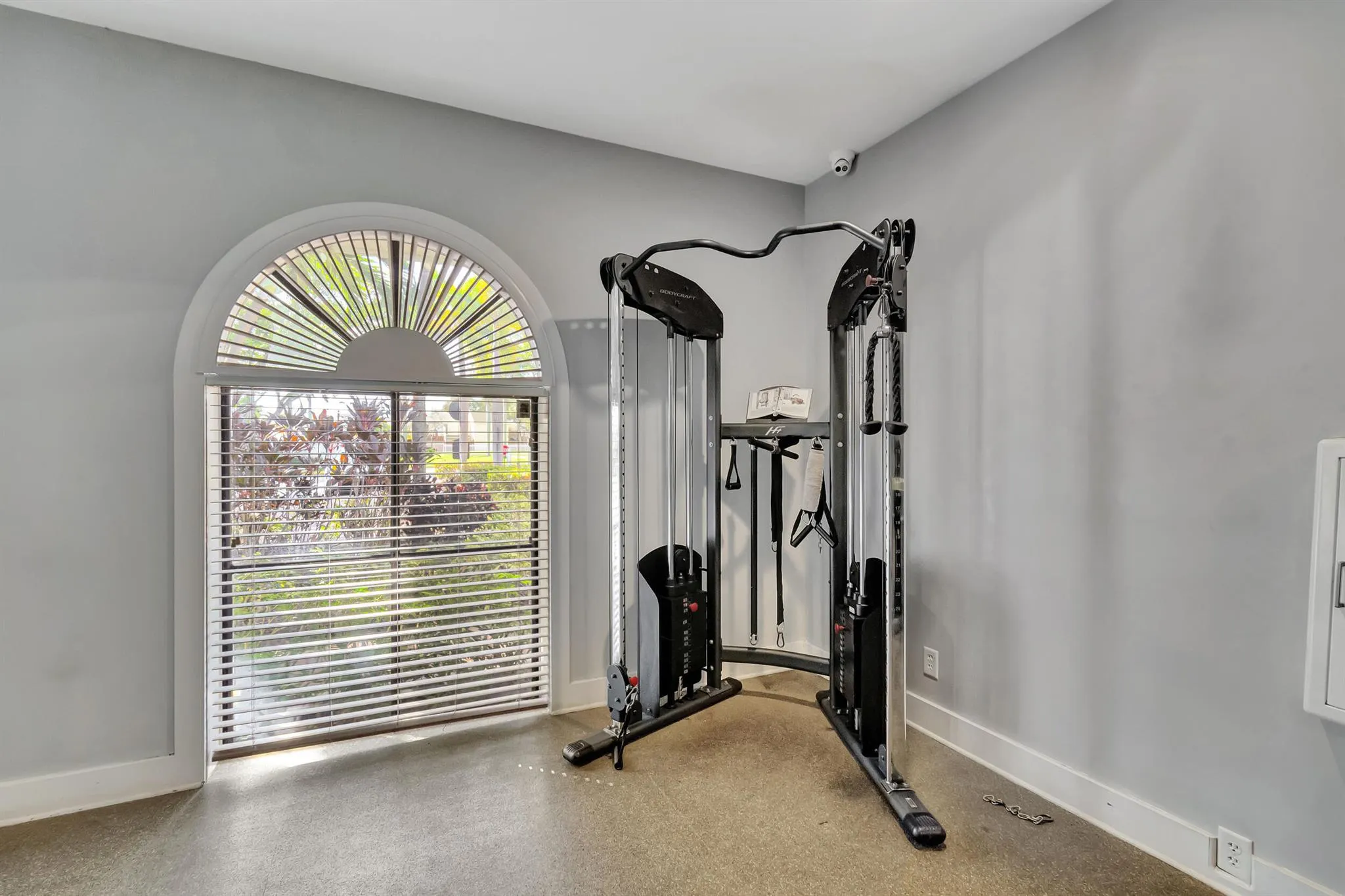 752 Executive Center Drive, #14