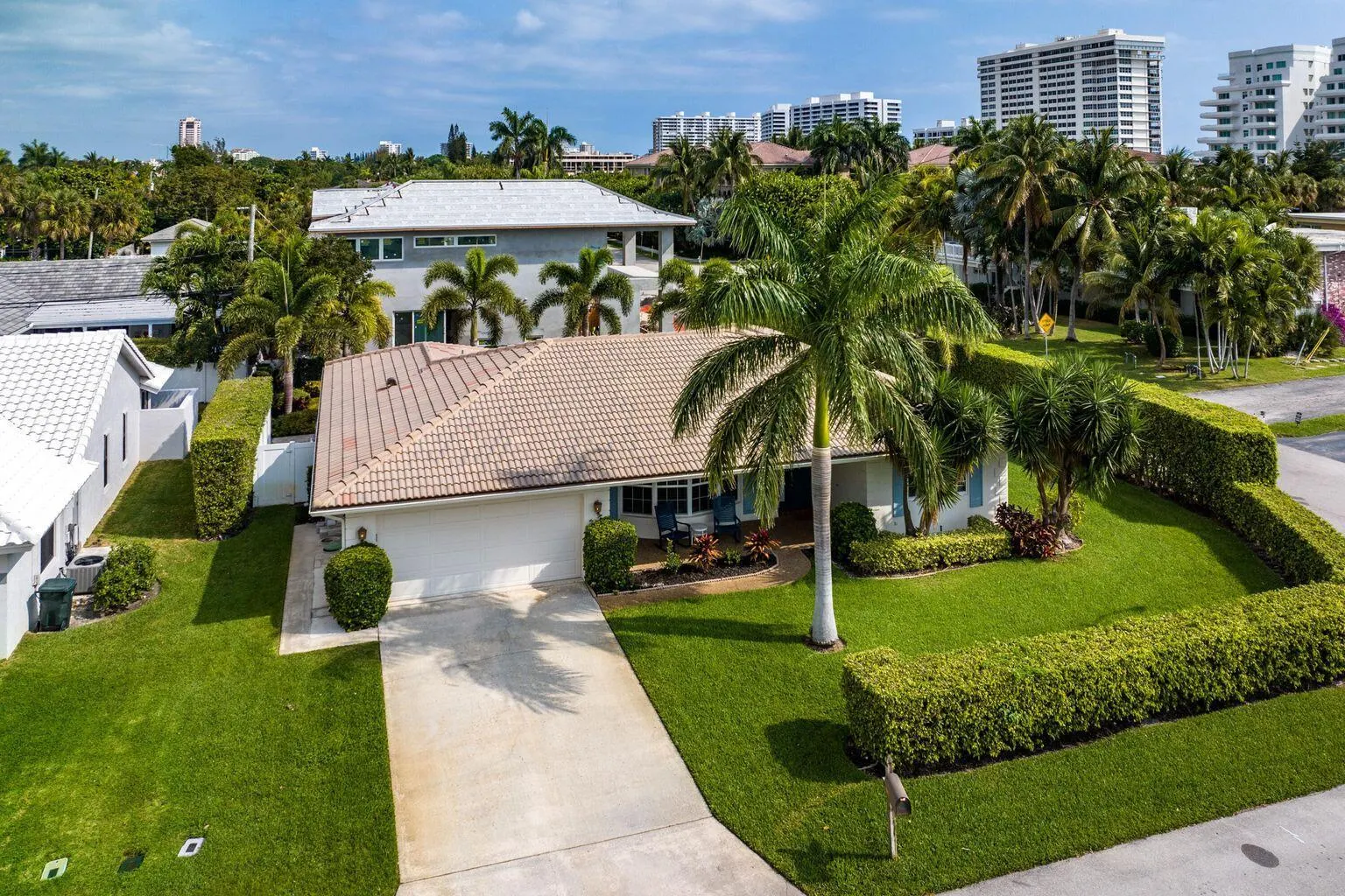 899 Barcelona Drive