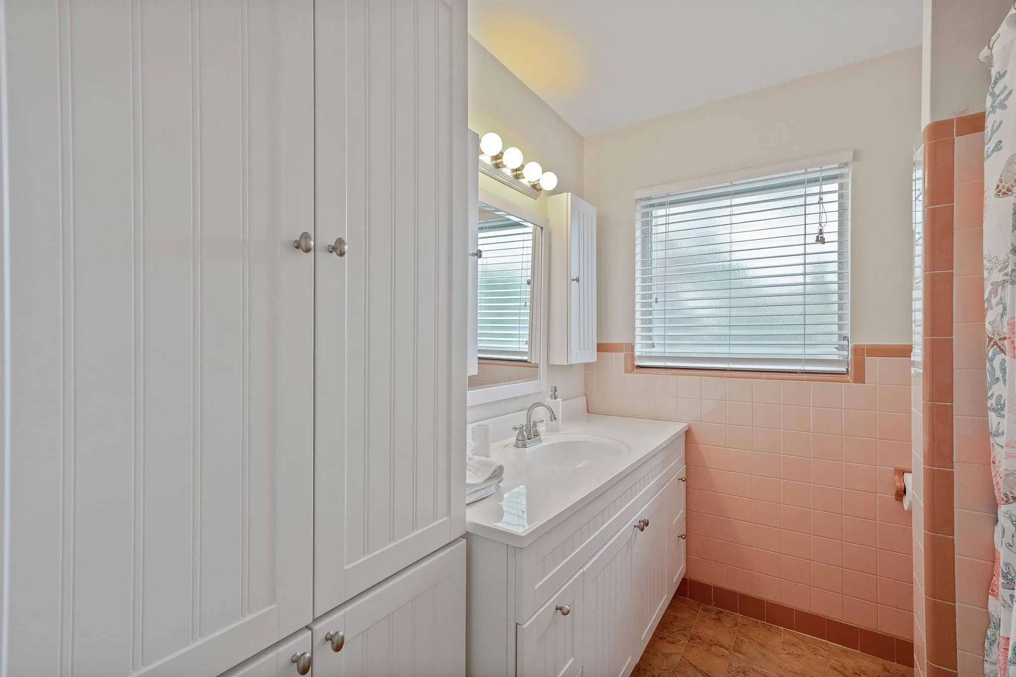 655 Kingfish Place
