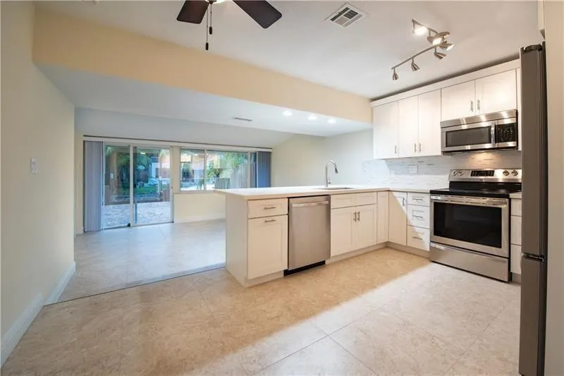 924 Orange Isle Isle(s), #924-926