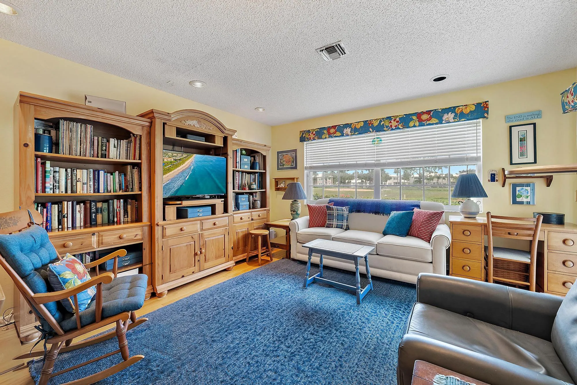 8729 SE Riverfront Terrace