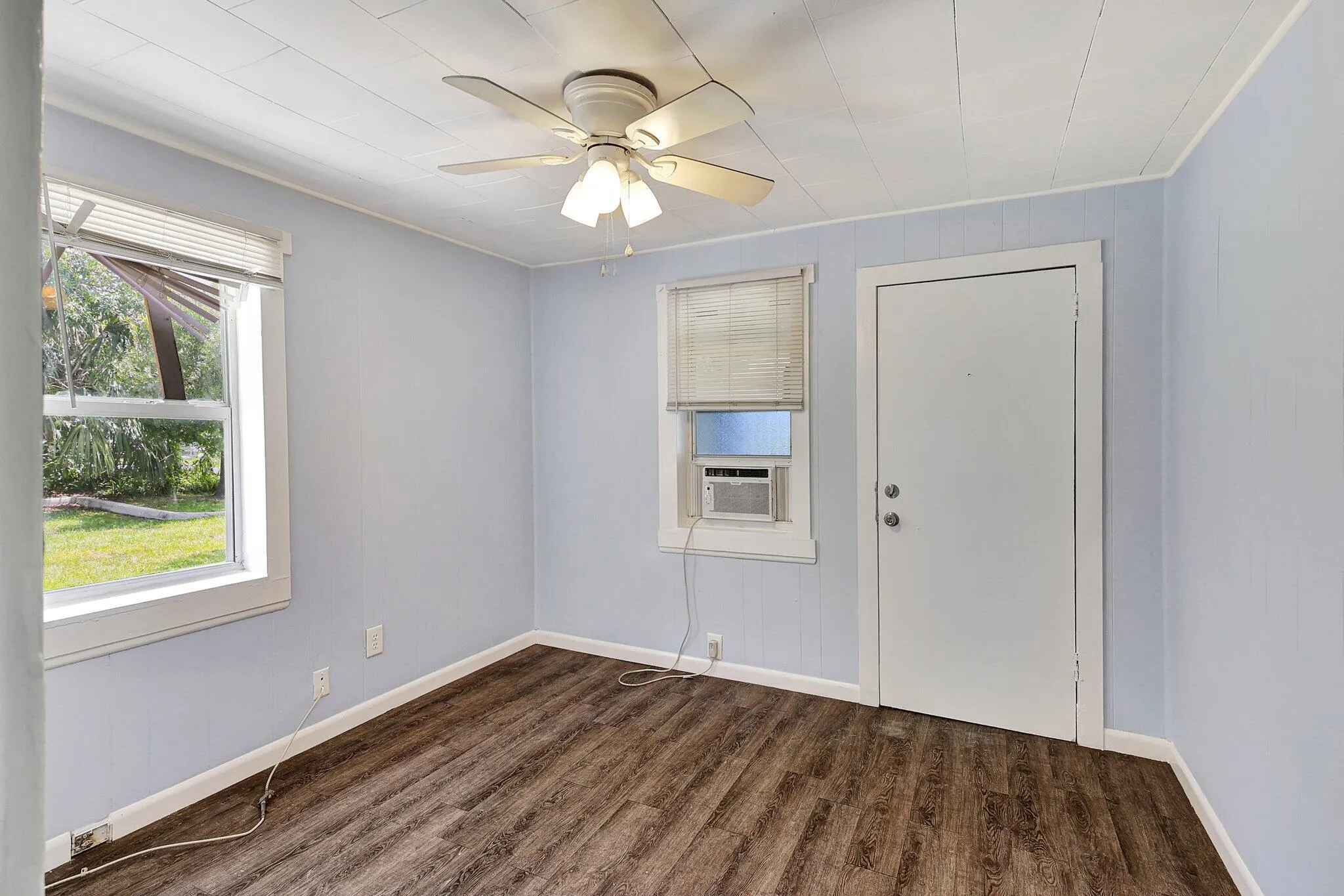 922 SE Bayou Avenue, #B