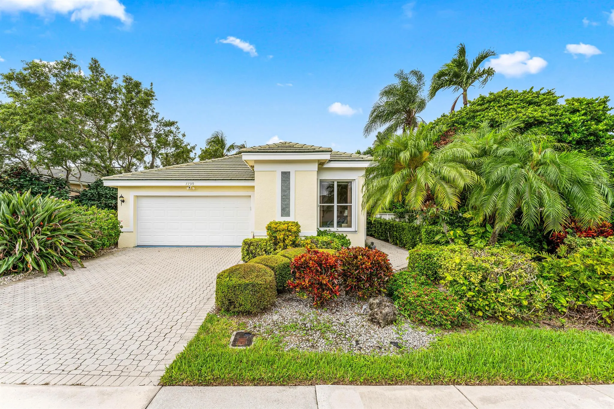 7709 Rockford Road