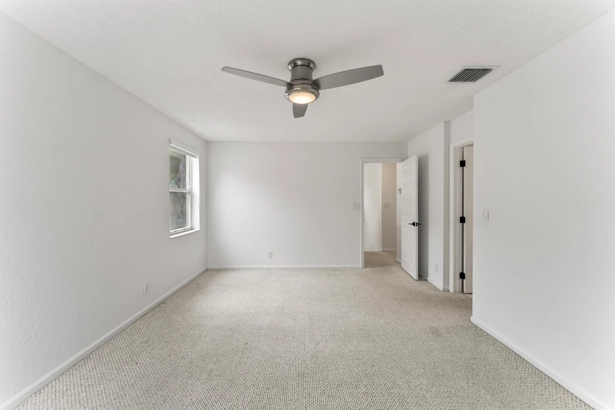 11447 NW 48th Court