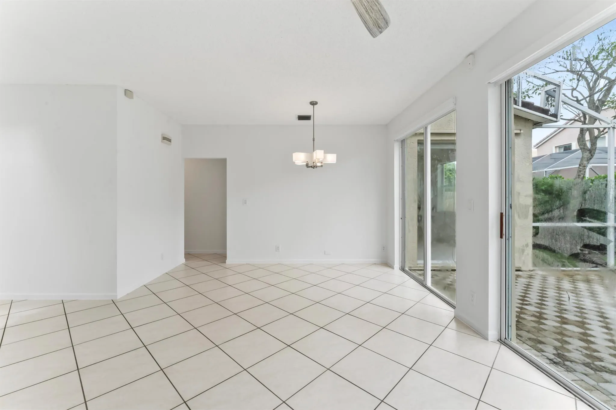 11447 NW 48th Court