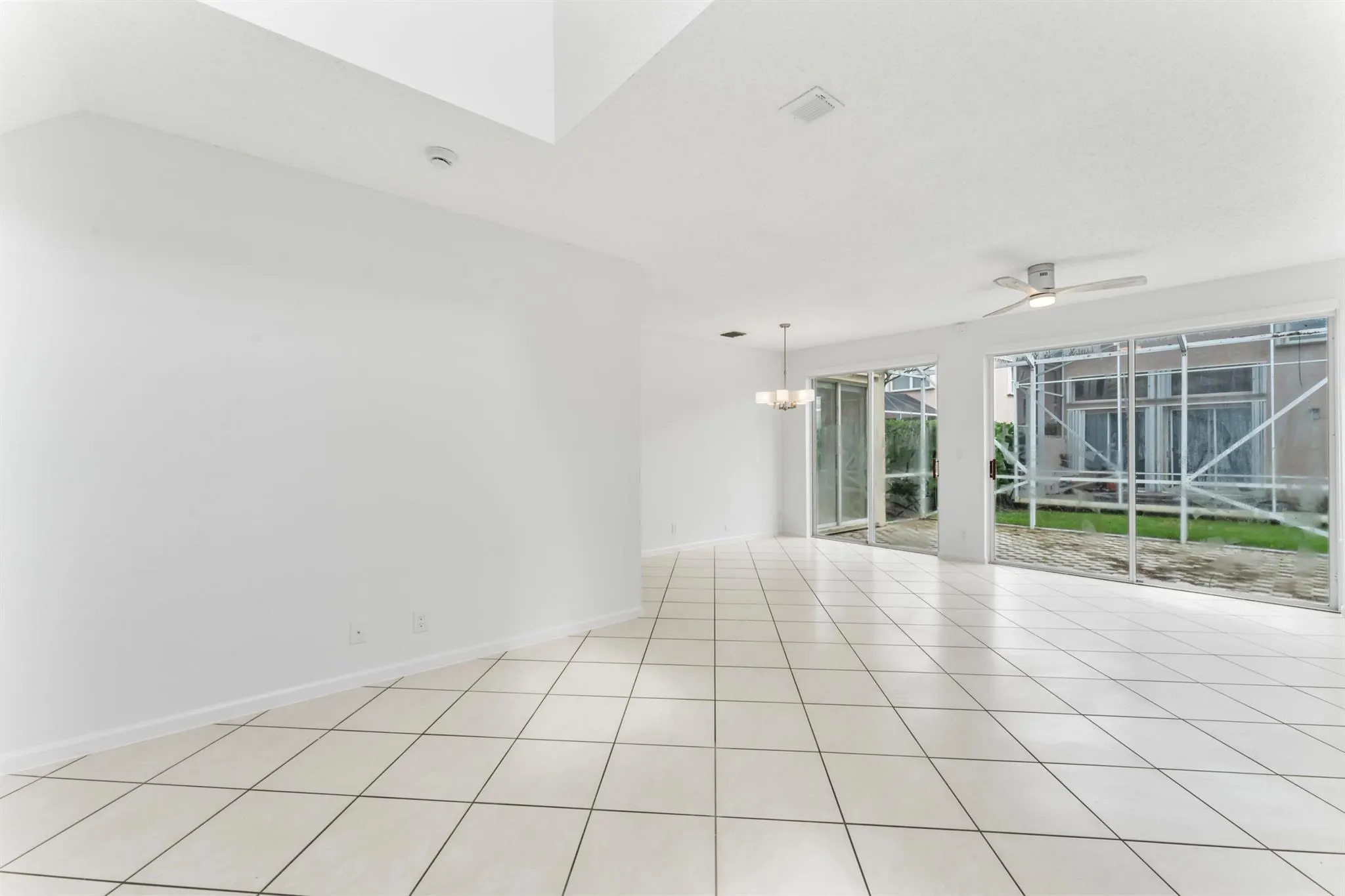 11447 NW 48th Court